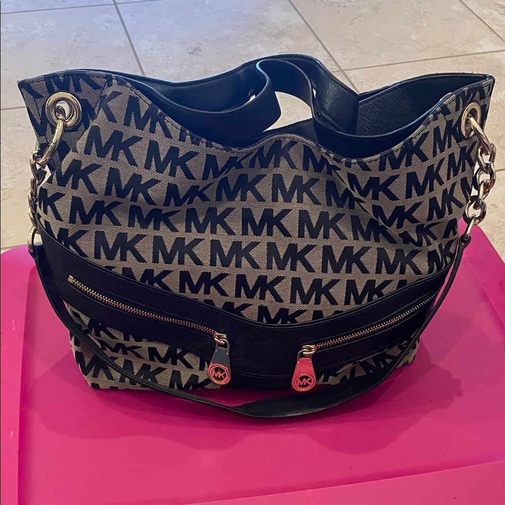 Michael Kors Black and Gray Logo Shoulder Bag